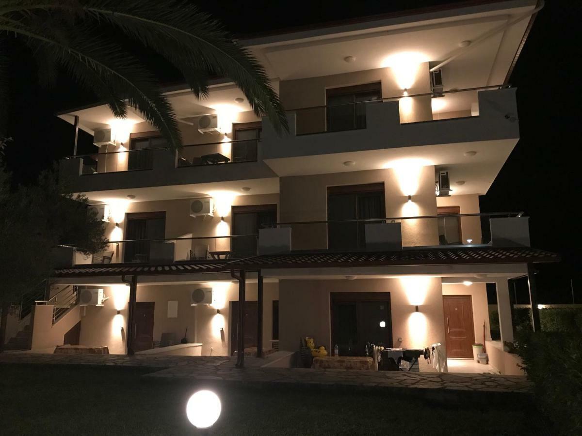 Villa Diamantis Apartments ハニオティス エクステリア 写真